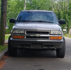 Meet your Posher, Adam